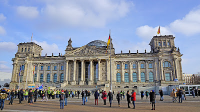 Der Reichstag in Berlin - Zentrum der deutschen Politik
