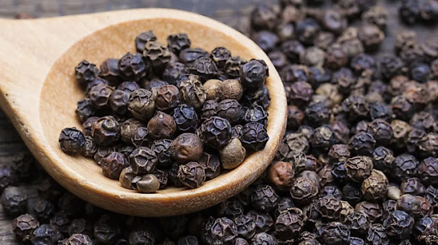 Great black pepper benefits for supporting the body's immunity.