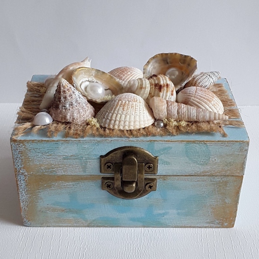 DIY Shell Box Ideas | How to Decorate Boxes with Seashells