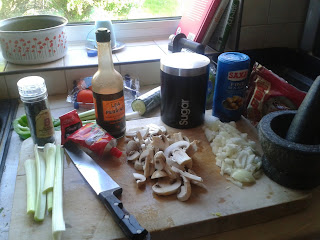 Ingredients for conchiglie with bolognaise