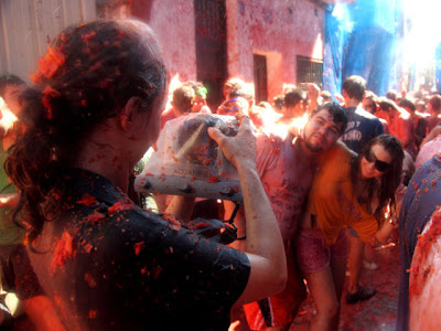 Tomato Fight Seen On www.coolpicturegallery.net