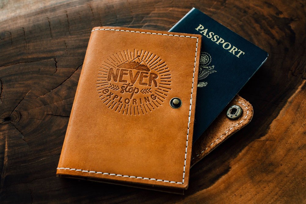 Travel Passport Holder | Portland Leather Goods | Wanderlust gift | The Wanderful Soul Blog