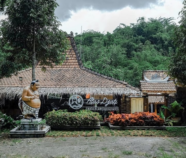 Alas Djati Resto & Pemancingan Semarang