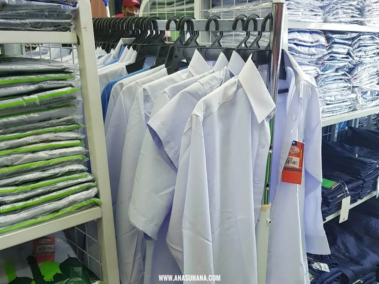 Puas Hati Beli Baju Sekolah Berkualiti dan Murah di Pusat Pakaian Hari-Hari