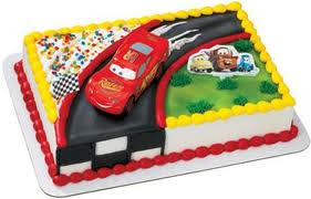 MODELO DE TORTA PISTA DE CARRERA CON CARS by decoracionesparafiestasinfantiles.blogspot.com/