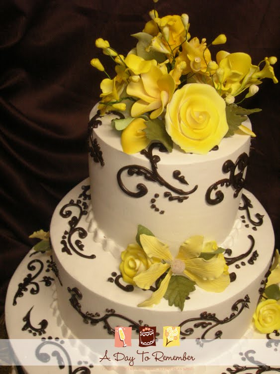 To go with the yellow black and white theme Jessica and Scot 39s wedding