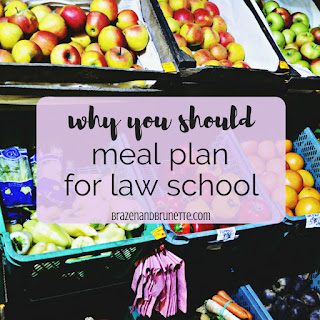 Want to save money in law school? Meal planning (which isn't meal prepping) saves you time, saves you money, and saves you calories! Here's how to save money with meal prepping and why you should meal prep in law school. law school advice. law student blogger | brazenandbrunette.com