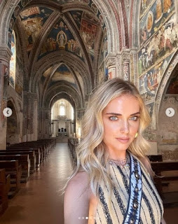 CHIARA FERRAGNI A LECCE AL DEFILE' DELLA CHIURI