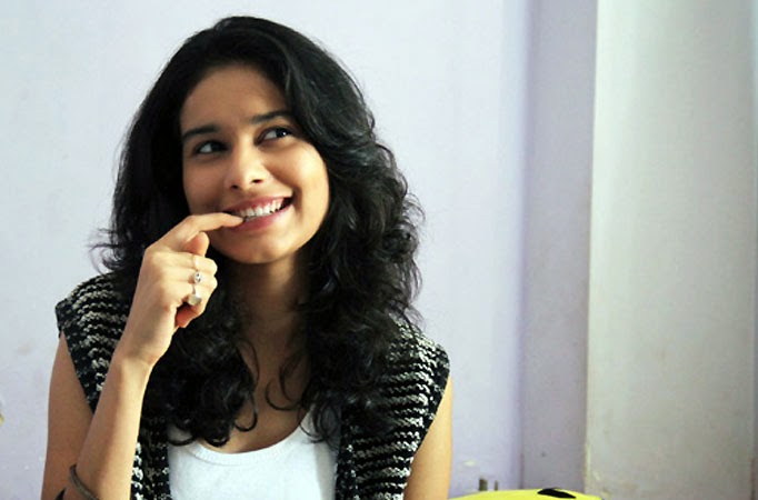 Aneri Vajani HD Wallpapers Free Download