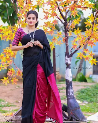 Actress Priyamani New Saree Pics