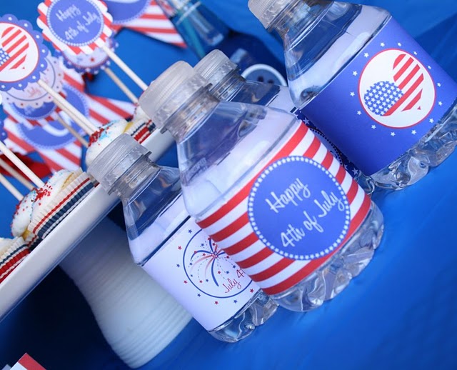 water bottle labels. Labels: 4th of July, DIY,