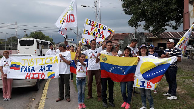 Caminata por la dignidad y la justicia para exigir la liberación de  dos dirigentes de MUD en Alto Apure.