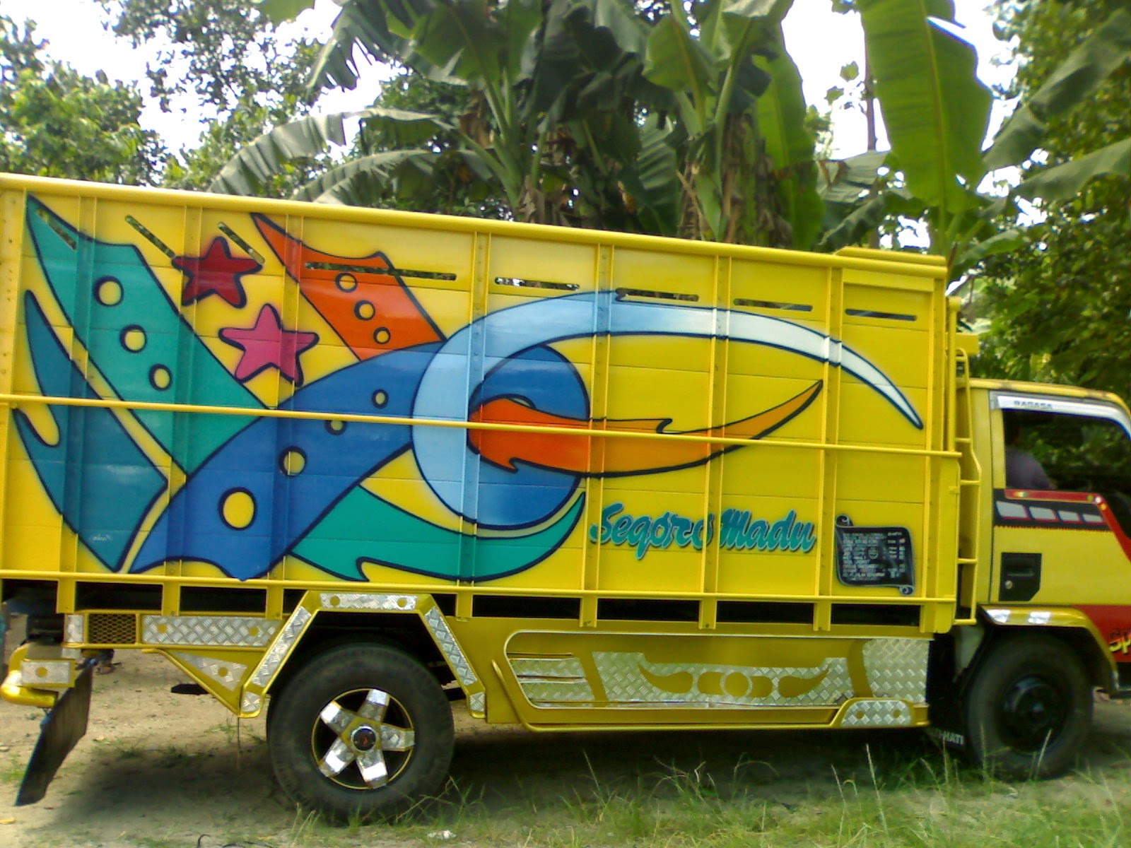 Foto Modifikasi Mobil Truk Ragasa Modif Mobil