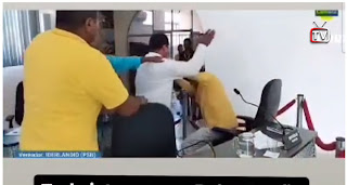 Porrada na Câmara de vereadores de Mundo Novo-Ba