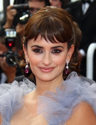 Penelope Cruz Updos Hairstyle with short bangs