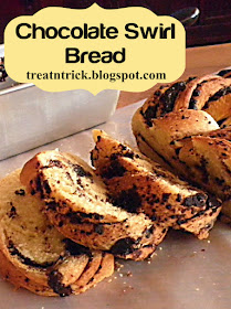 chocolate swirl bread recipe @ http://treatntrick.blogspot.com