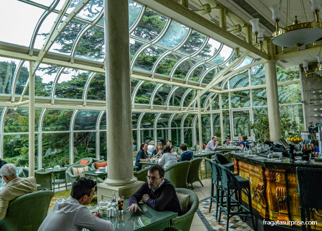 L'Orangerie, bar do Hotel Radisson Blu St Helen's, em Dublin