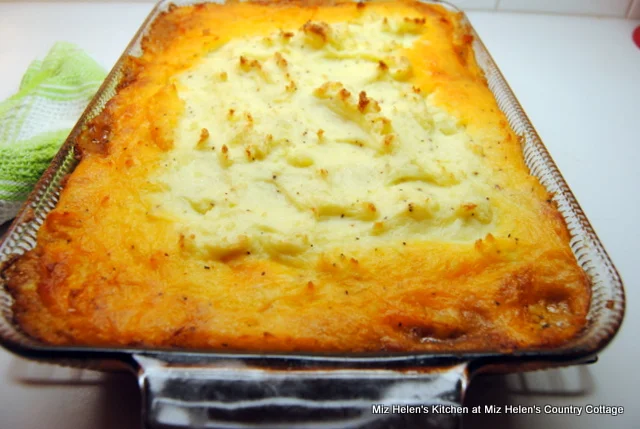 Irish Shepherd's Pie at Miz Helen's Country Cottage