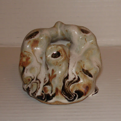 pinched-sculpture-with-multiple-glazes