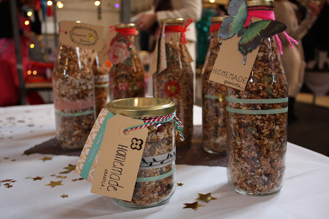 neighbourfood, markt, flessen, labels, granola,