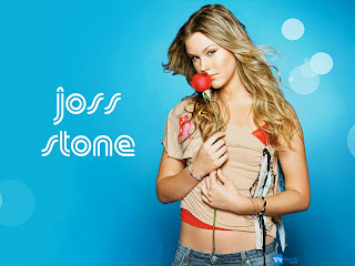 Joss Stone Holding Red Rose Bokeh Lights HD Wallpaper