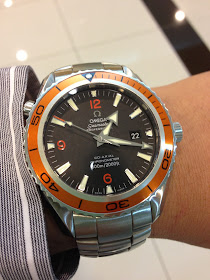 http://westernwatch.blogspot.com/2014/02/omega-seamaster-planet-ocean-co-axial.html