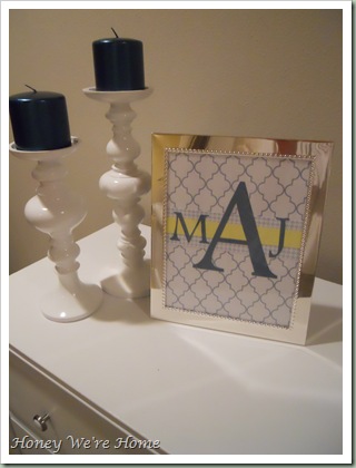 Monogram 016