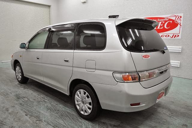 2002 Toyota Gaia Limited to Mombasa for Uganda