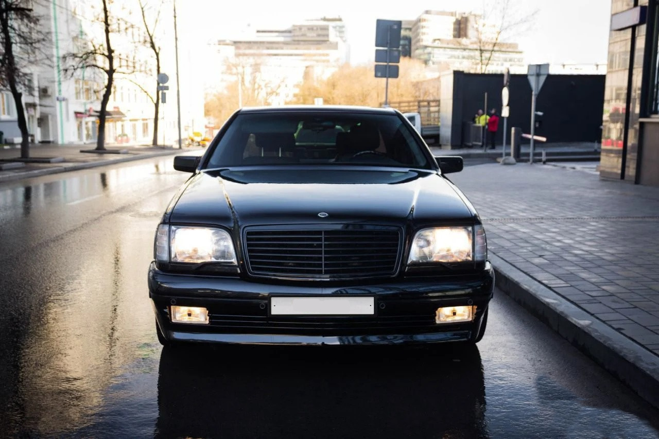 Mercedes Benz W140 Pullman S600 Brabus 7.3S