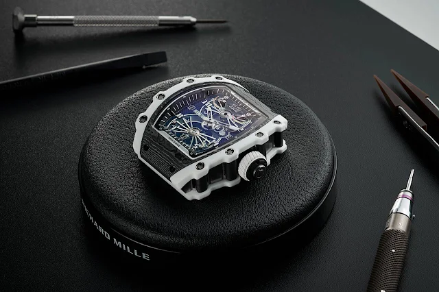 Richard Mille RM 21-02 Tourbillon Aerodyne in White Quartz TPT and Carbon TPT