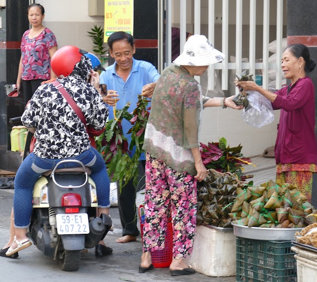 Vào mùa bánh ú - lá giông cho Tết Đoan Ngọ