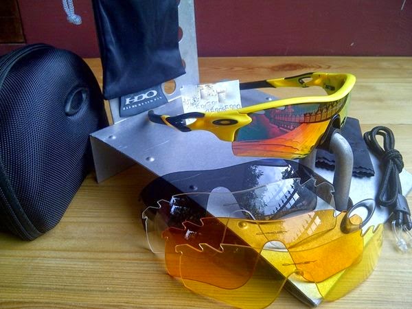 SG OAKLEY RADAR LOCK  JB5 Banyuwangi