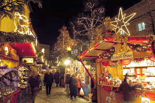 Képtalálat a következőre: „christmas market photography”