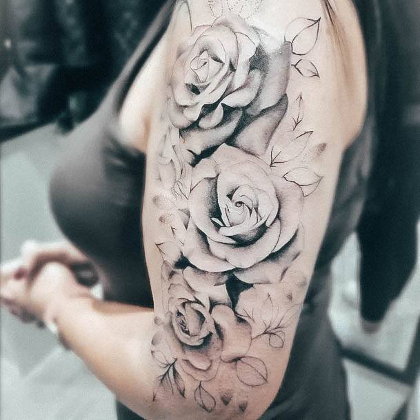 120 mangas de tatuagens femininas para deixar vocês inspiradas