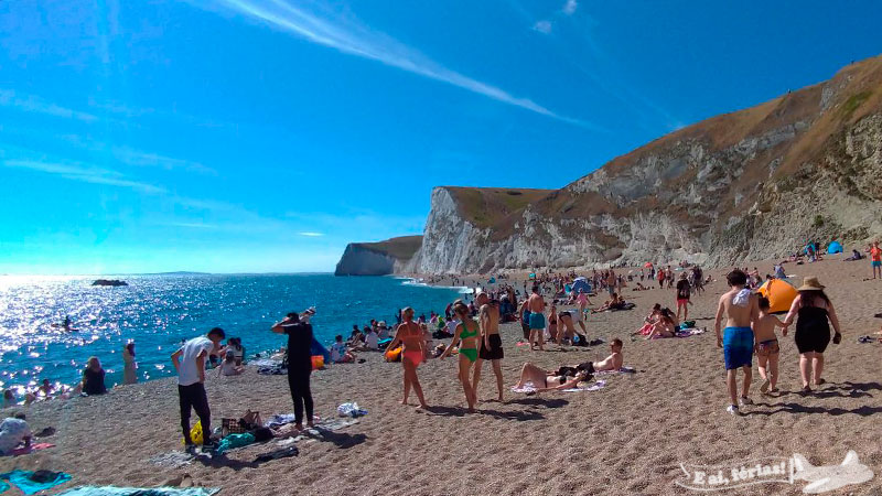 Praia de Durdle Door, UK.