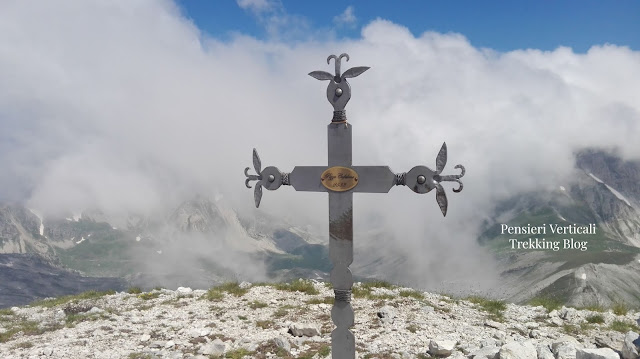 Croce sulla vetta di Pizzo Cefalone