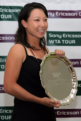 Photo of Zheng Jie at the 2009 WTA Tour player awards in Miami