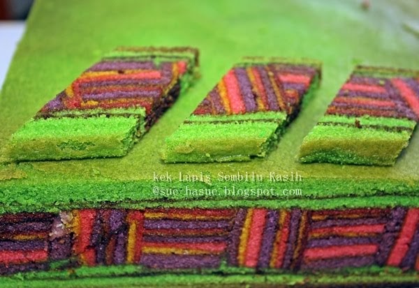 HaSue: I Love My Life: Kek Lapis Sarawak- Kukus vs Bakar