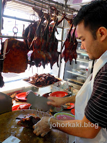 Ya-Wang-Herbal-Roast-Duck-鸭皇药材烧腊