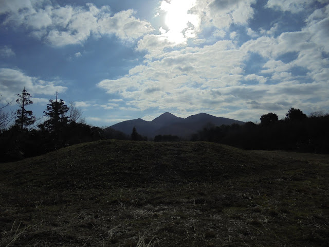 孝霊山