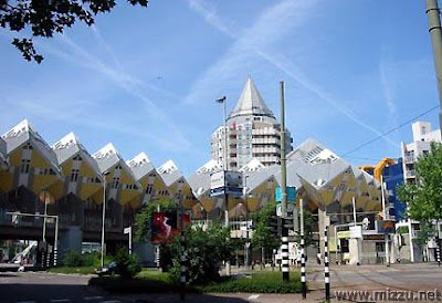 Cubic House : Rumah Unik di Rotterdam, Belanda! 