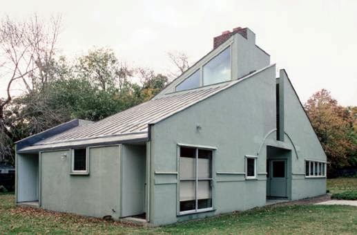 Vanna Venturi House in Philadelphia | Robert Venturi | 1962 -1964