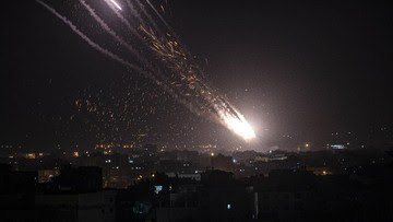 Dahsyat.. Serangan Roket Hamas Tak Berhenti Hajar Israel