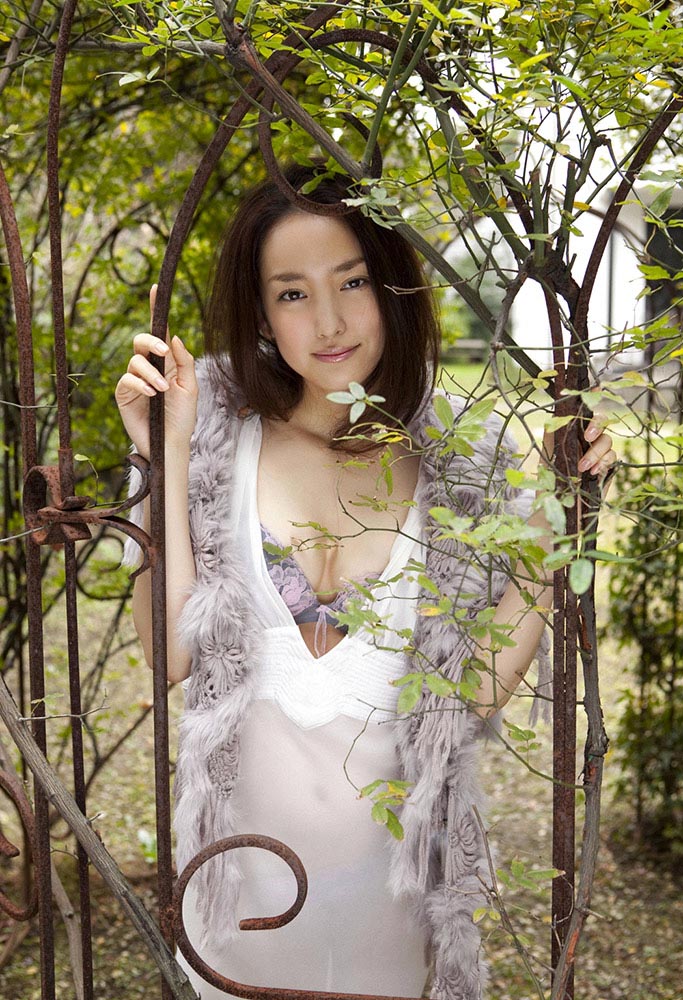 natsuko nagaike sexy bikini photos 02