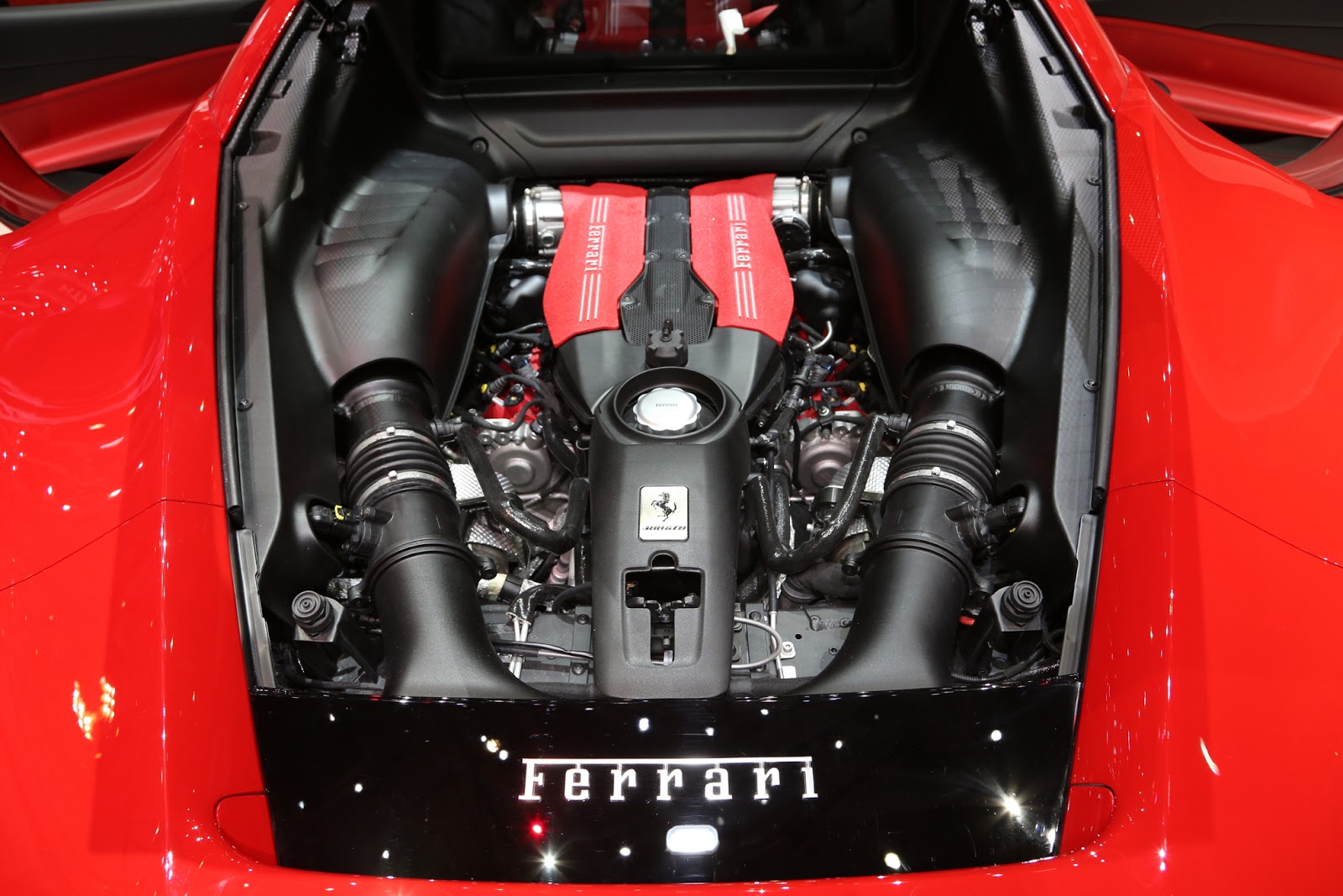 Ferraris 39 Litre V8 Biturbo Is Named Engine Of The Year