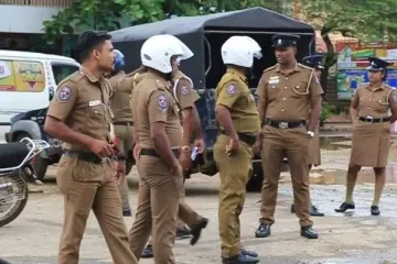மாணவனின் பணத்தை கொள்ளையடித்த நபர் கற்களால் தாக்கப்பட்டு கொலை/Man who robbed student of money beaten to death with stones