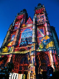 tours Cathedral, light show