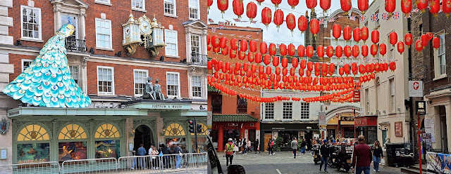 London-UK-Britain-Fortnum&Mason-chinatown