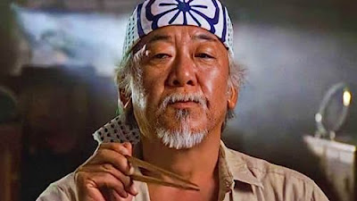 PETA escracha la casa del Maestro Miyagi en venganza de las moscas que mató en Karate Kid
