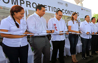 El Gobernador Roberto Borge y Presidente Fredy Marrufo inauguran la jornada “Comprometido Contigo” en Cozumel